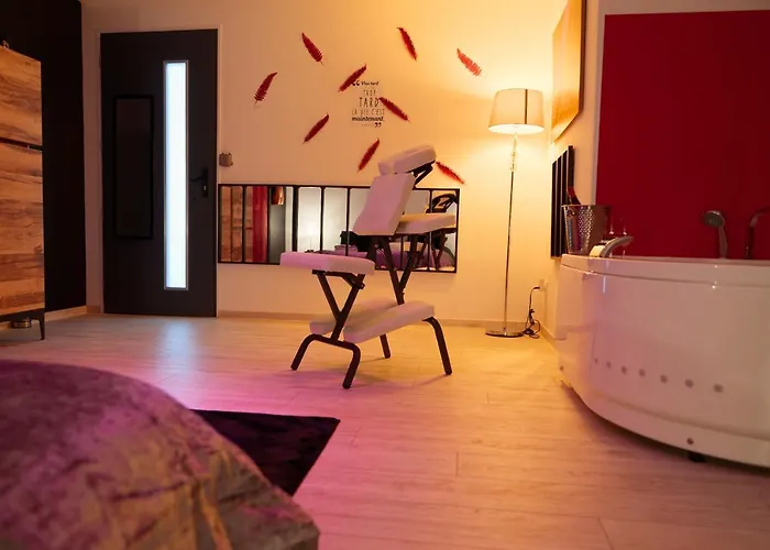 Les Folies Douces & By Nancyintimelounge *